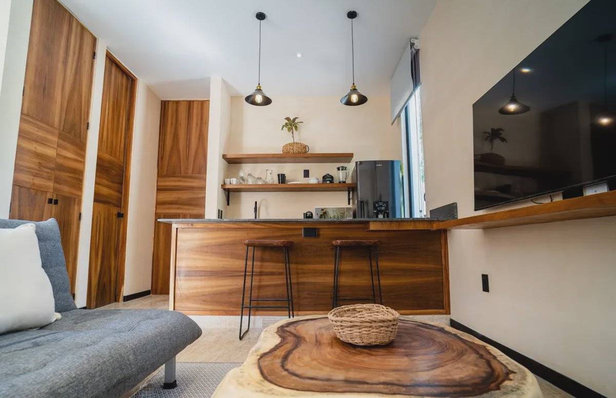 Estudio moderno con alberca y amenidades exclusivas 2