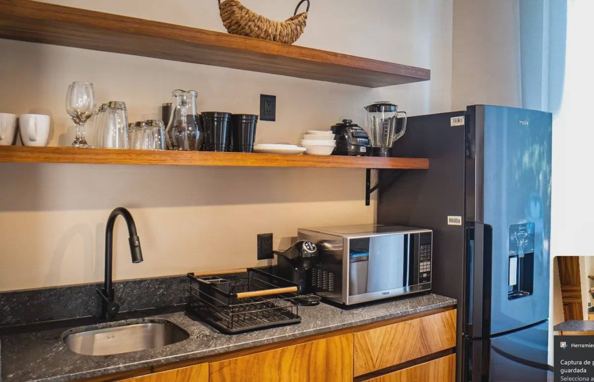 Estudio moderno con alberca y amenidades exclusivas 3