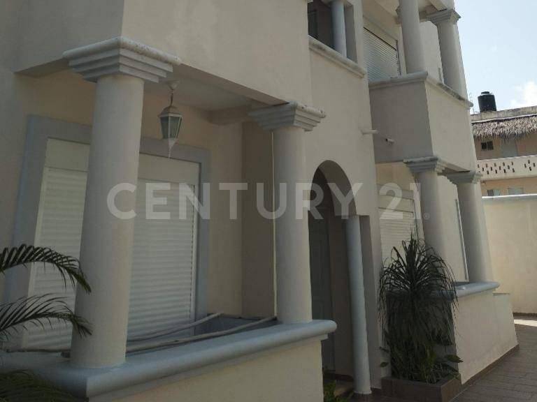 Edificio en el corazón de Tulum, ¡oportunidad! 5