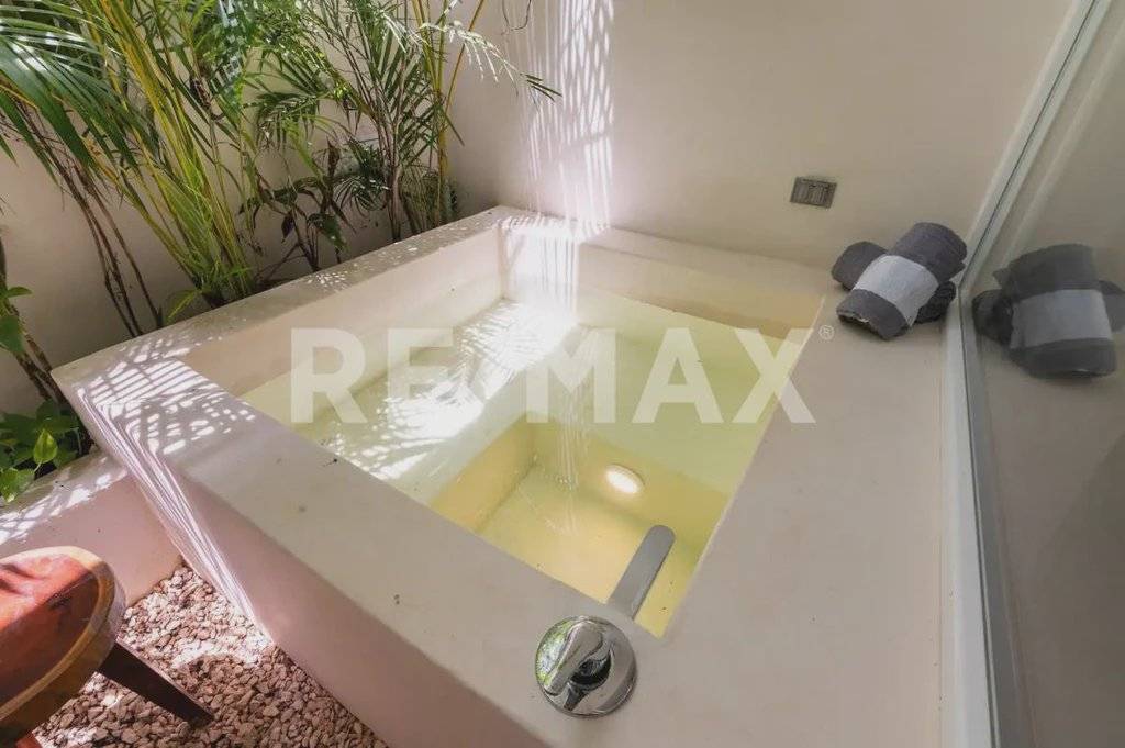 Loft moderno con alberca y jacuzzi en venta 2