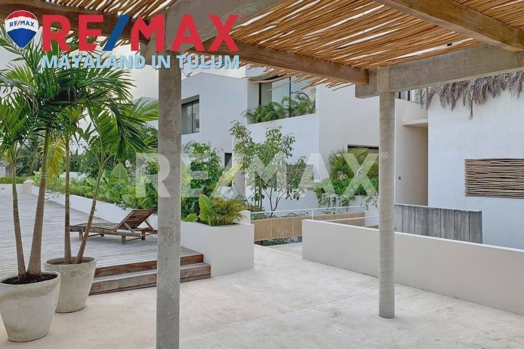 Villa con alberca privada y amplios espacios 5