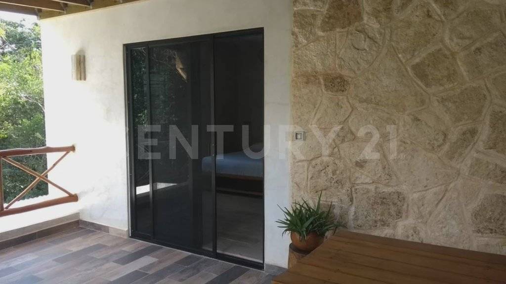 Exclusiva villa en Tulum con cabaña y jardín 2