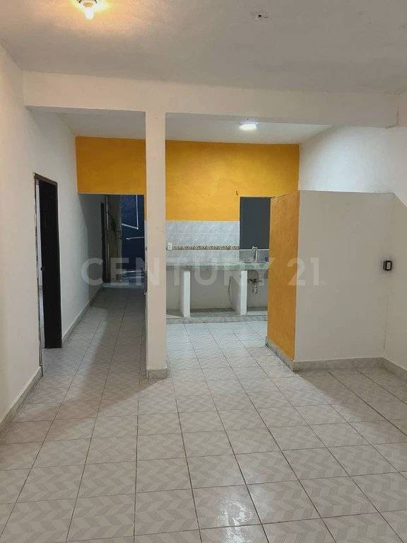 Oportunidad única en Tulum: local y hogar! 4