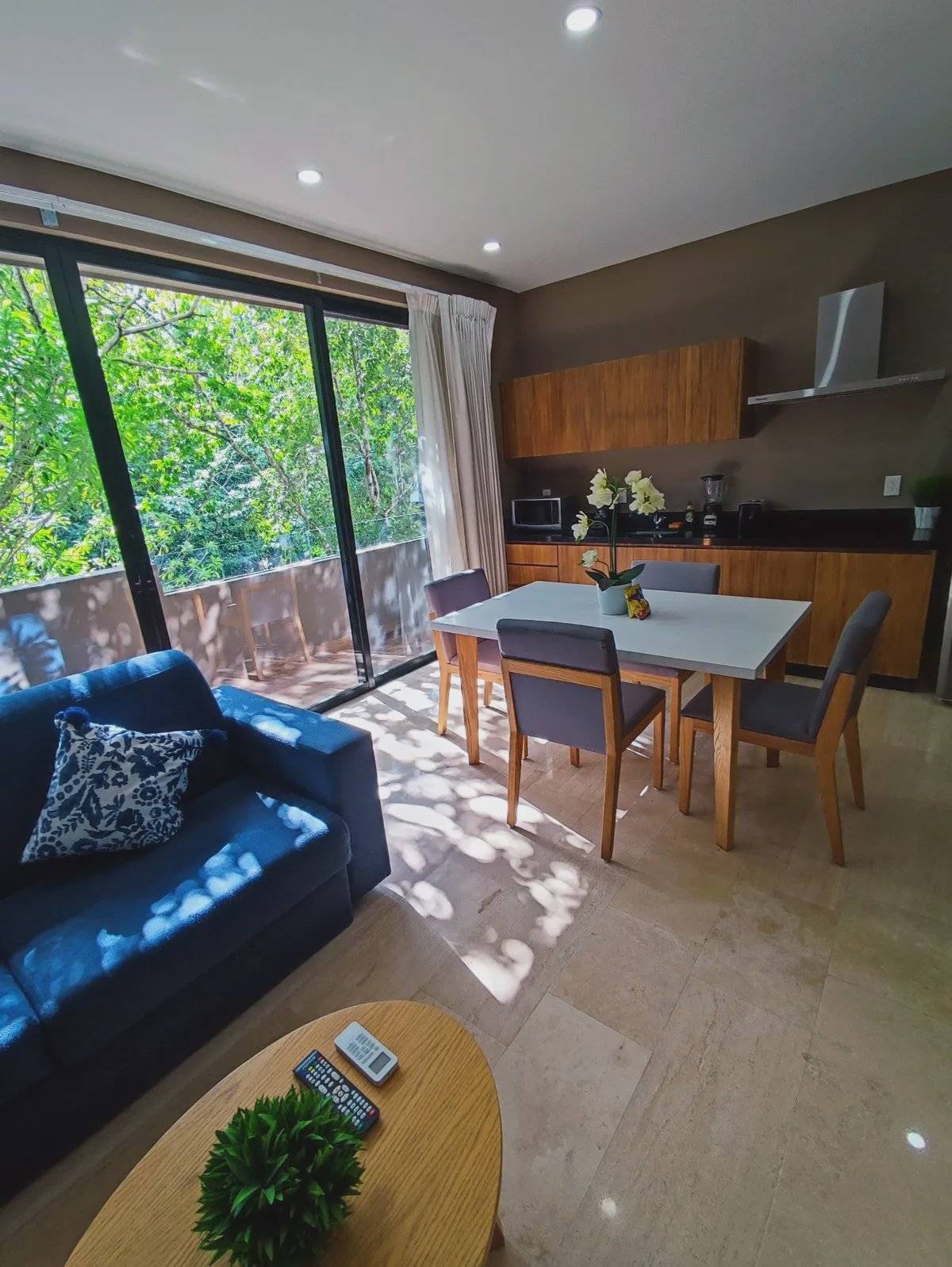 Condominio con Rooftop y Alberca en Aldea Zama 2