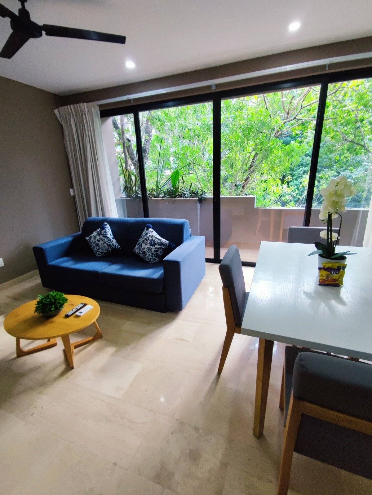 Condominio con Rooftop y Alberca en Aldea Zama 3