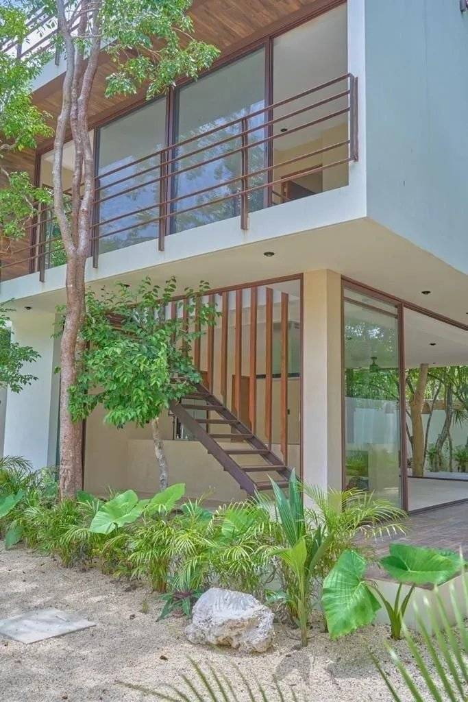 Casa moderna con jardín y alberca en Tulum 2