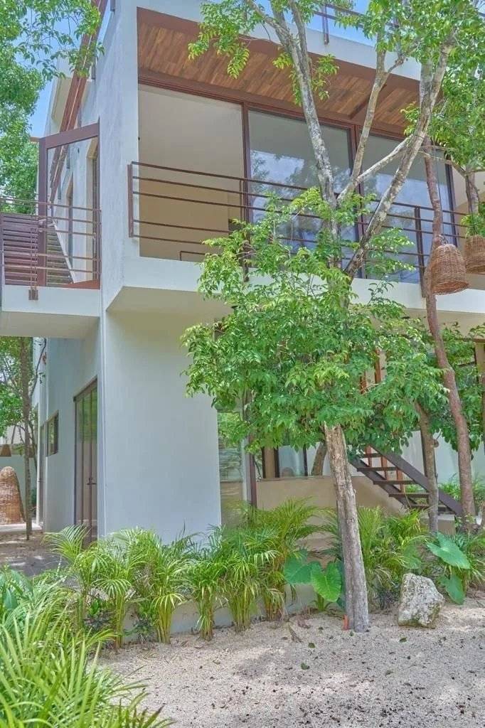 Casa moderna con jardín y alberca en Tulum 3