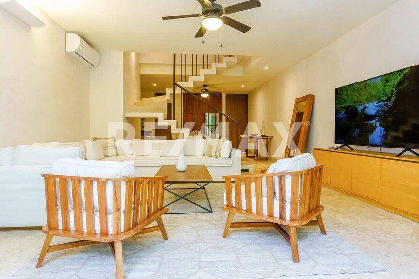 Exclusivo Townhouse en Lúum Zamá con amenidades 2