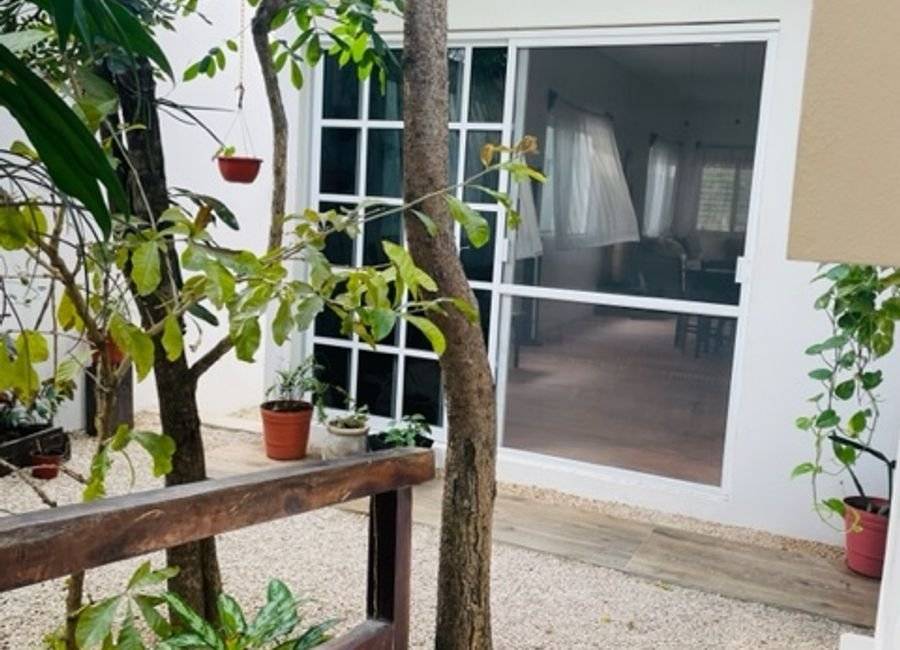 Casa en Tulum con departamento independiente 2