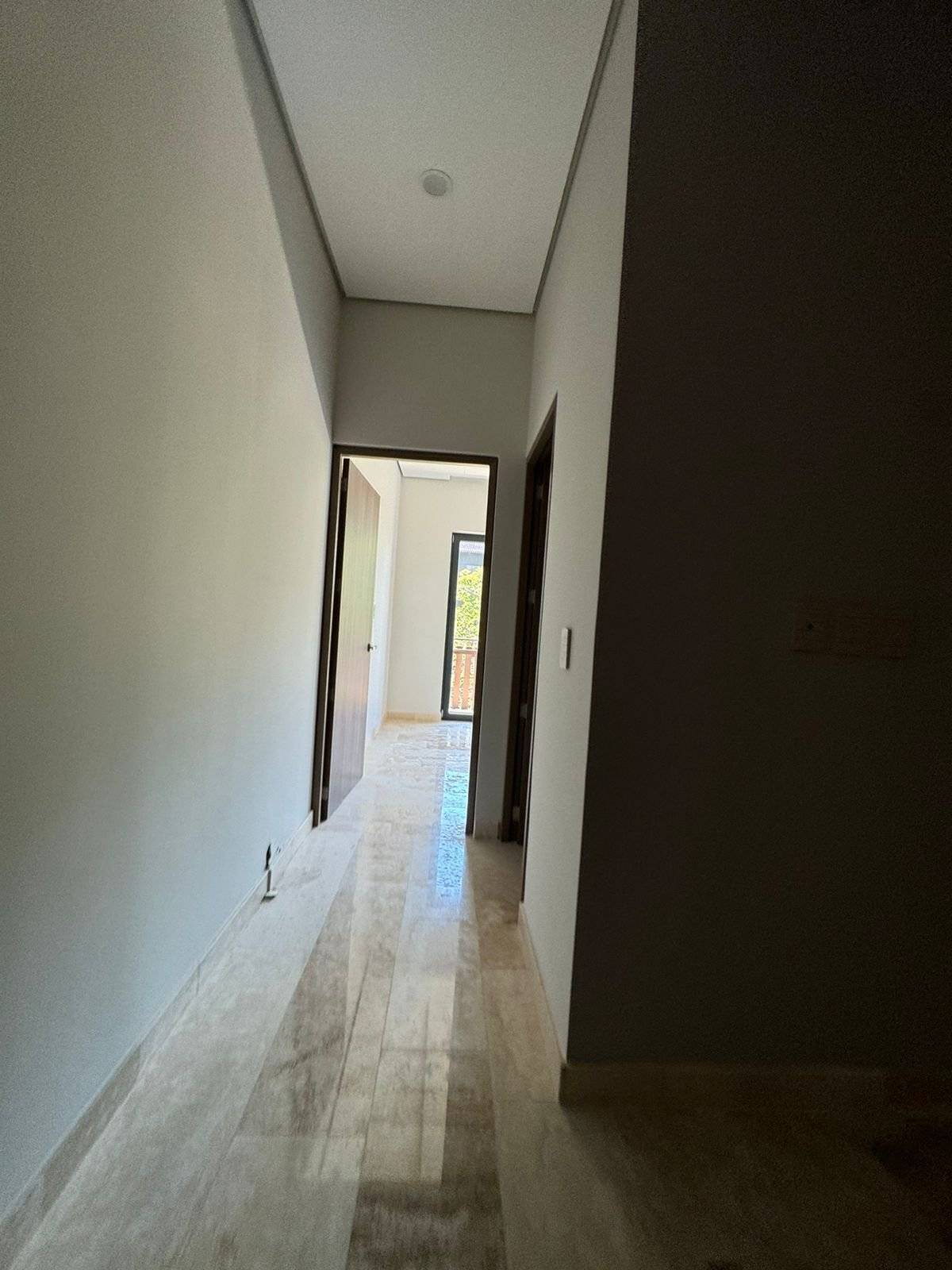Moderno departamento en Amira District 204 3