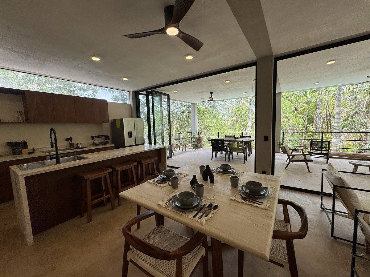 Diseño fluido y amplias terrazas en Tulum 5