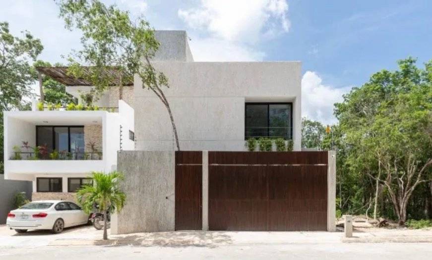 Residencia moderna con alberca y seguridad total 2