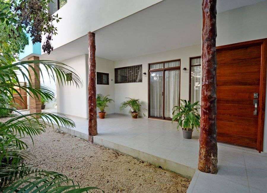 Casa de inversión con 3 departamentos en Tulum 1