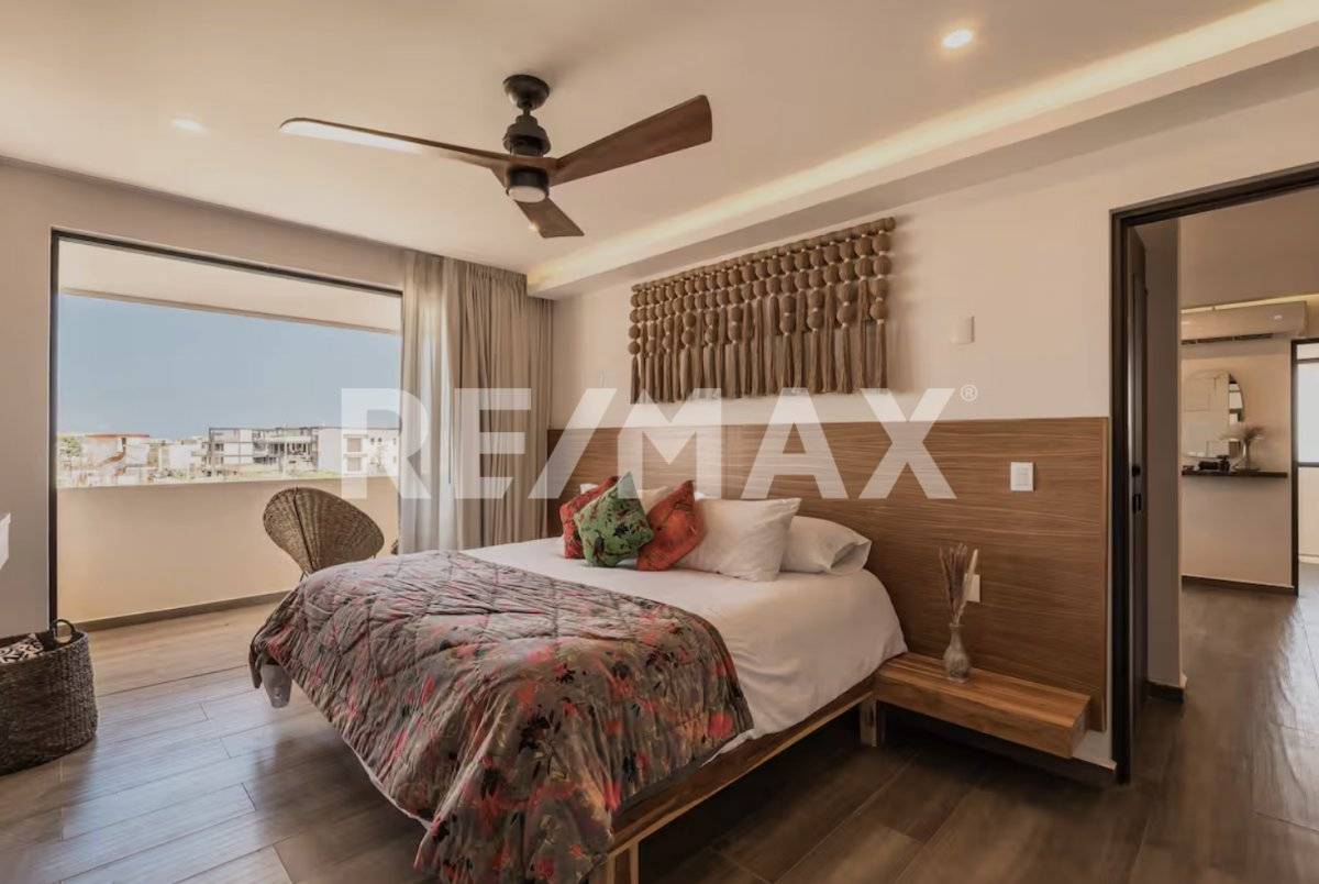 Penthouse Dúplex con piscina y vistas únicas 2