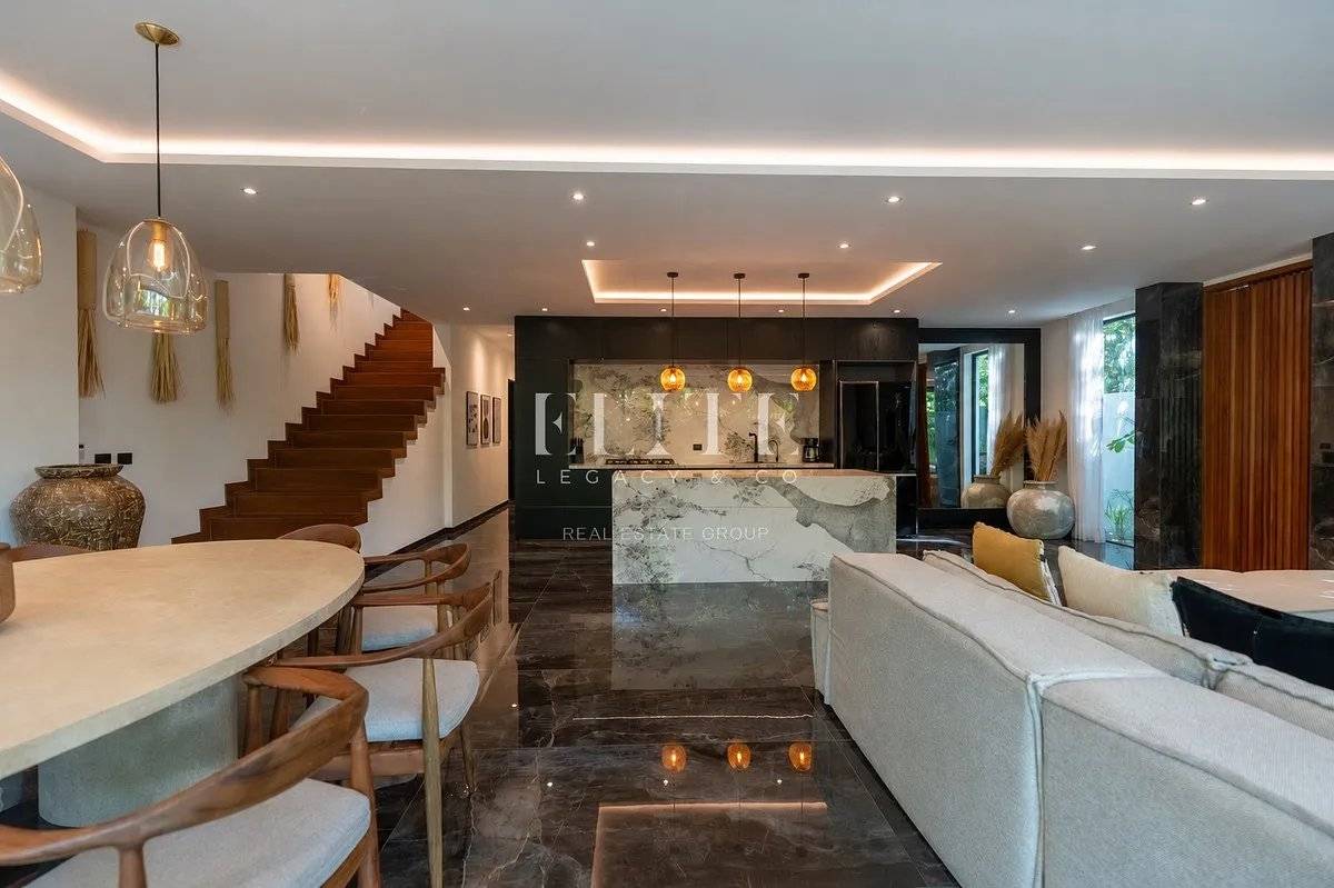 Casa con espectacular rooftop y alberca privada 2