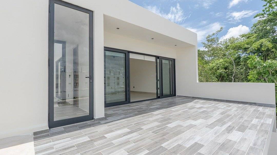 Casa en esquina en exclusivo Valenia 4