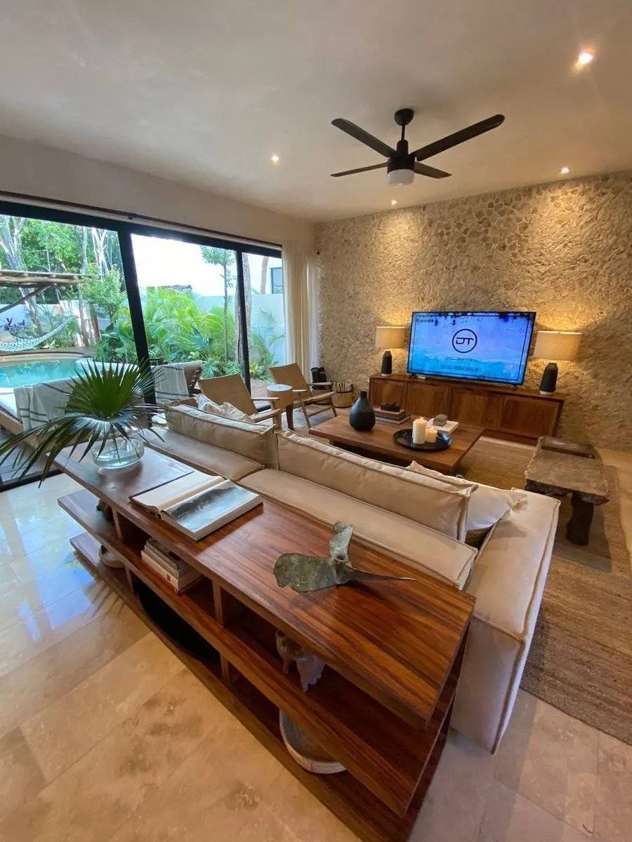 Casa de lujo con alberca orgánica en Tulum 2