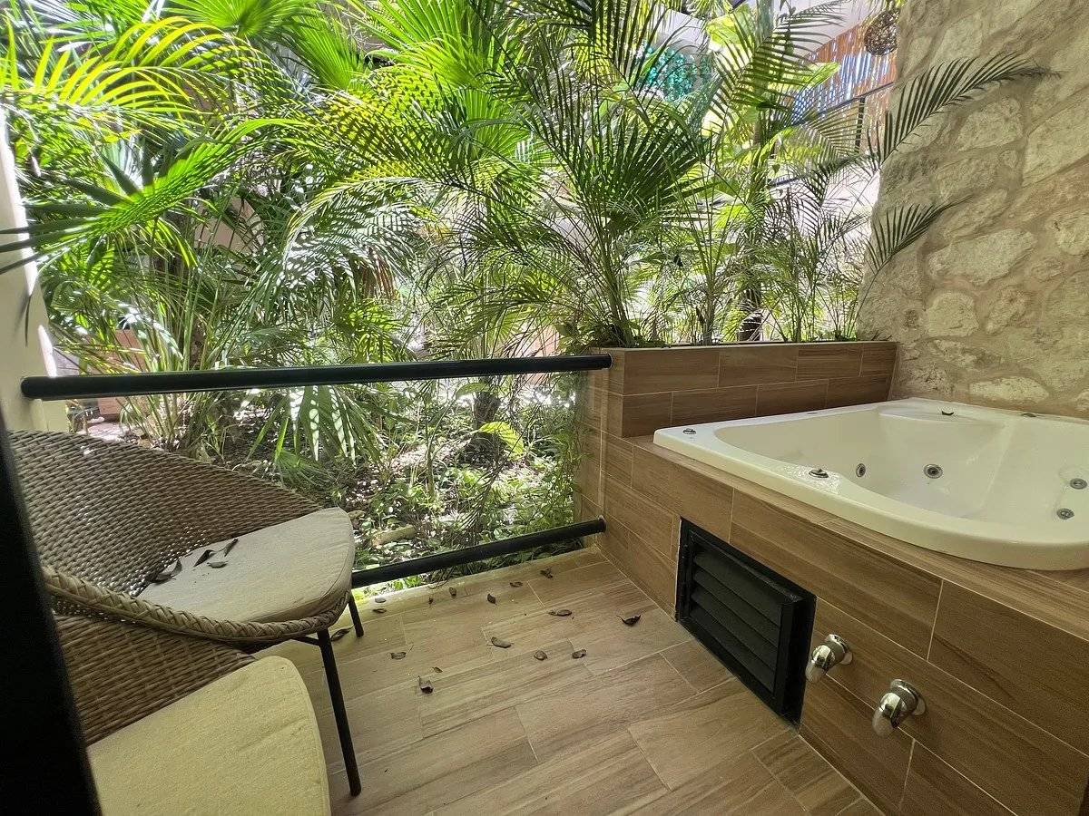 Estudio amueblado con jacuzzi en Tulum 2