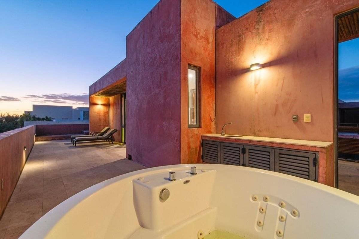 Penthouse de lujo con jacuzzi y 3 terrazas 5