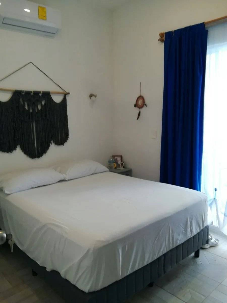 Condominio completo con balcones y aire acondicionado 1