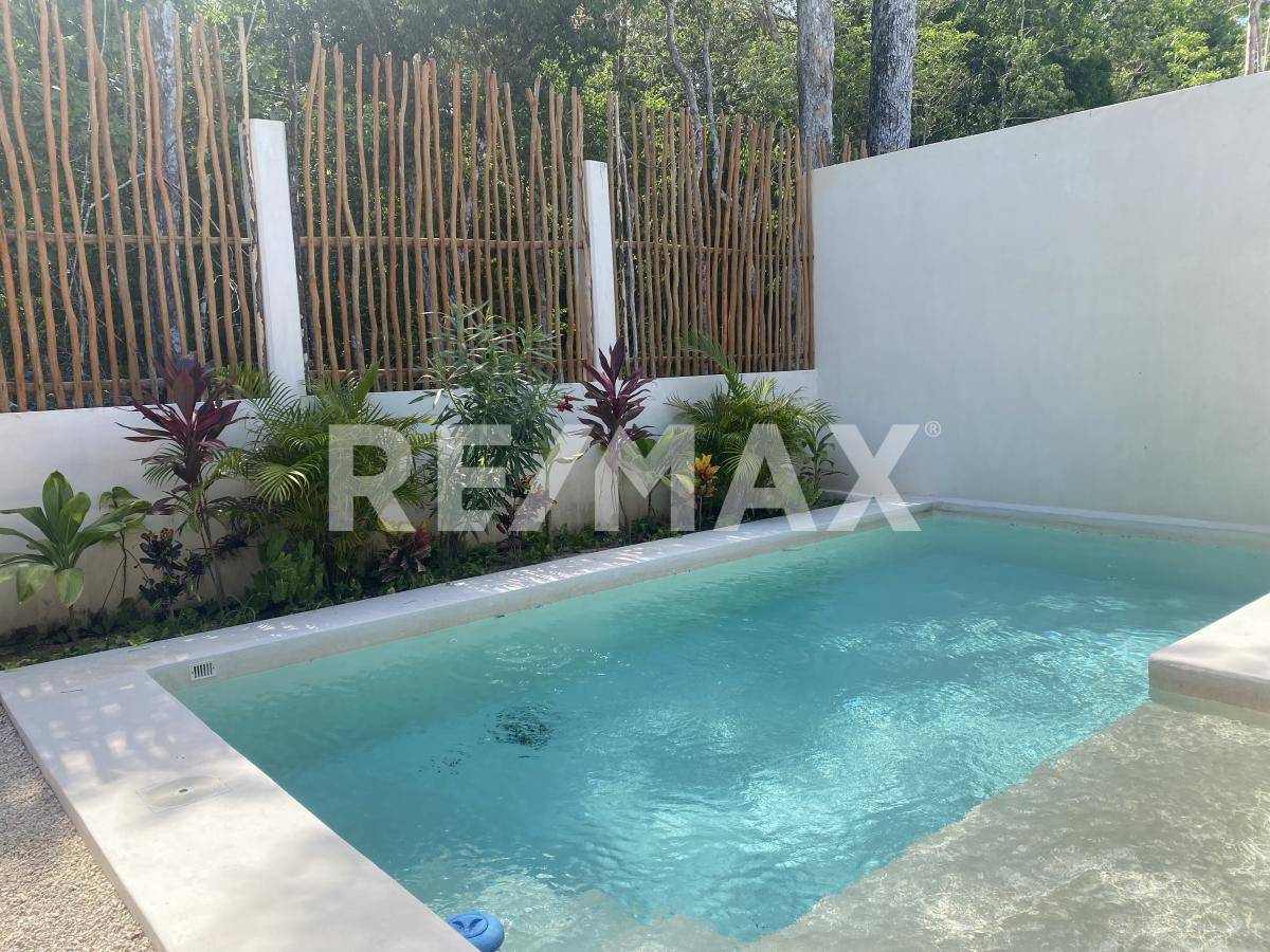 Casa semiamueblada con alberca en Tulum 2