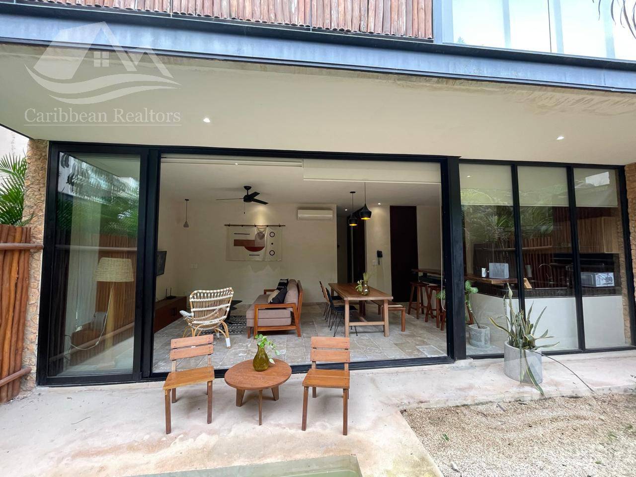 Lujoso departamento con alberca privada en Tulum 2