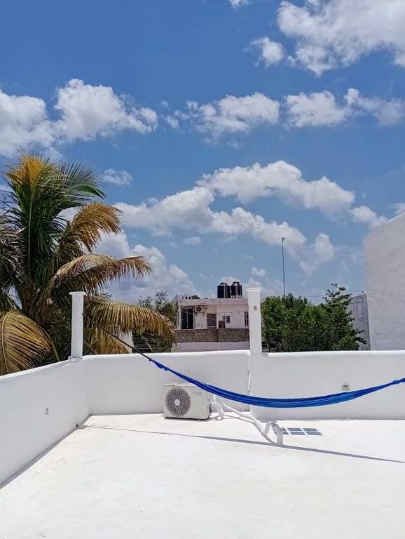 Casa con amplia terraza en Villas Tulum 4