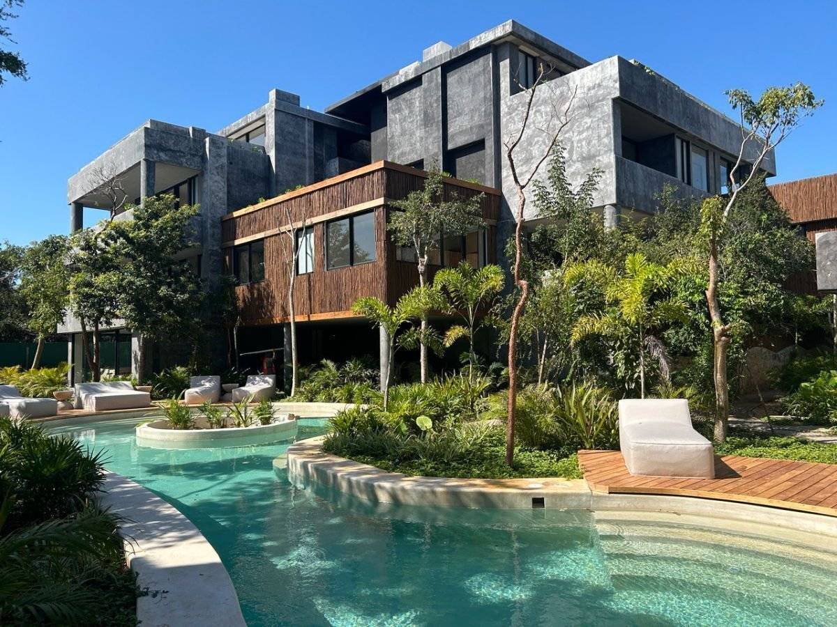 Condo nuevo en Tulum con terrazas y amenidades 1