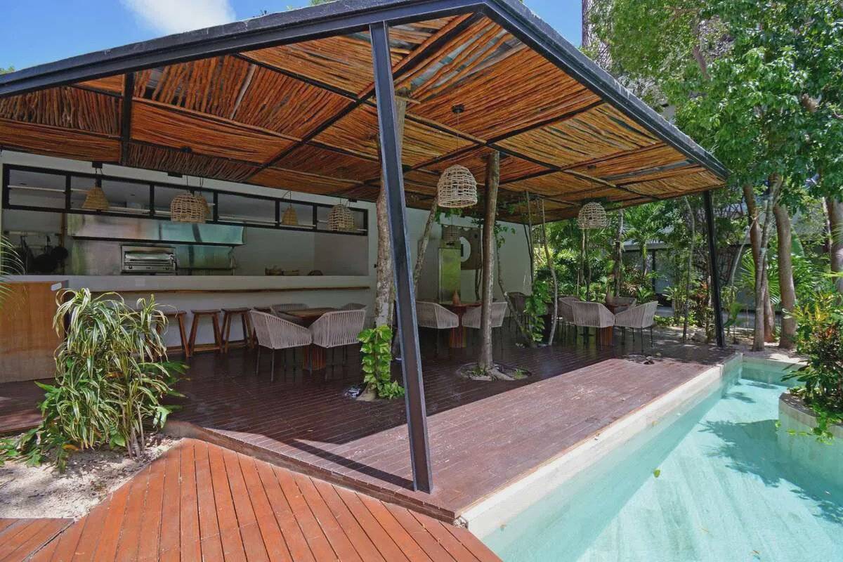 Penthouse zen con jacuzzi y vistas a la selva 4