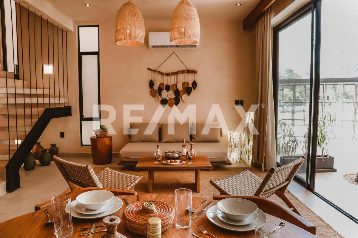 Casa moderna con terraza y alberca comunal 4