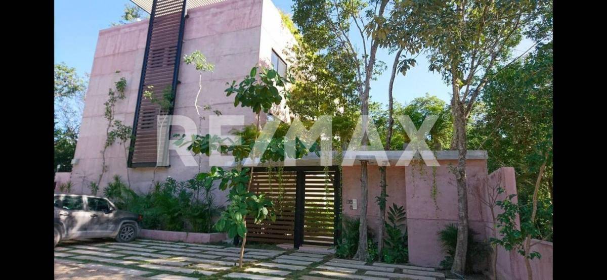 "pent house de lujo en selva tulum – exclusividad y plusvalía en la mejor ubicación" / la veleta - on sale / en venta - remax mayaland. 2