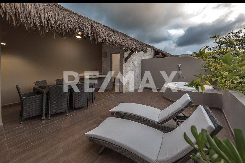 PH con jacuzzi y roof top en Tulum exclusivo 4