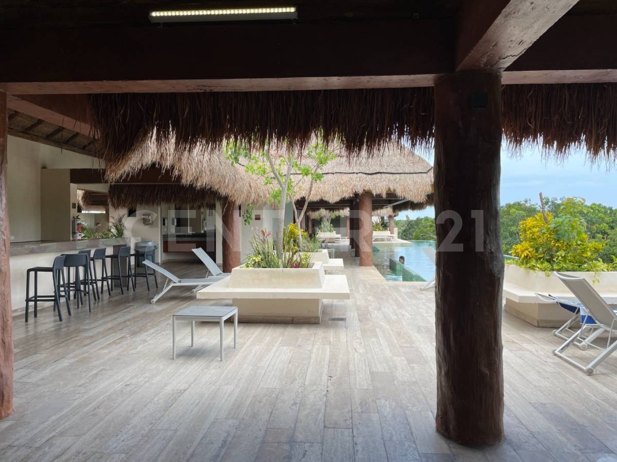 Terraza privada con jacuzzi en Tulum 4