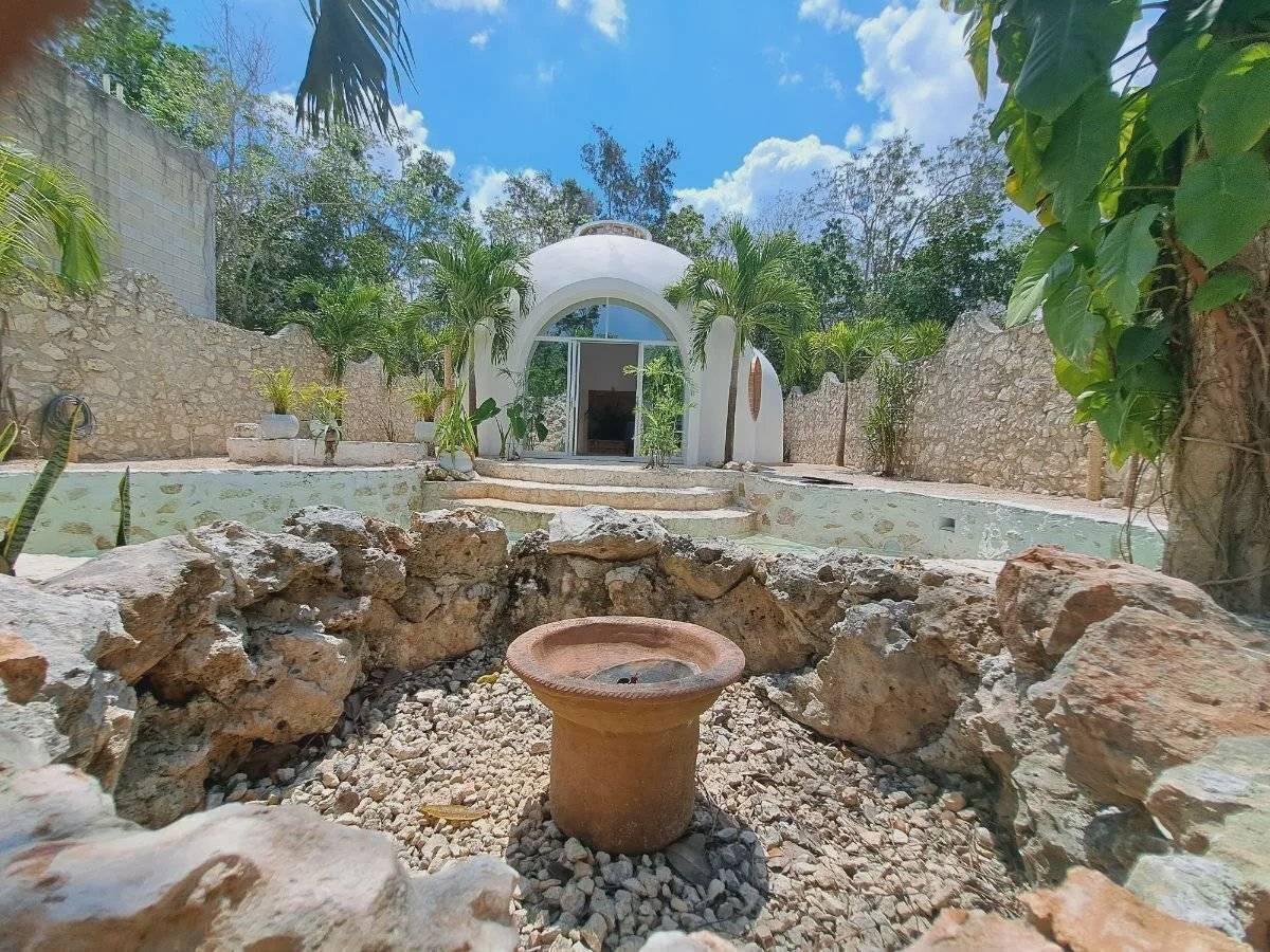 Villa única en Tulum con piscina natural 1