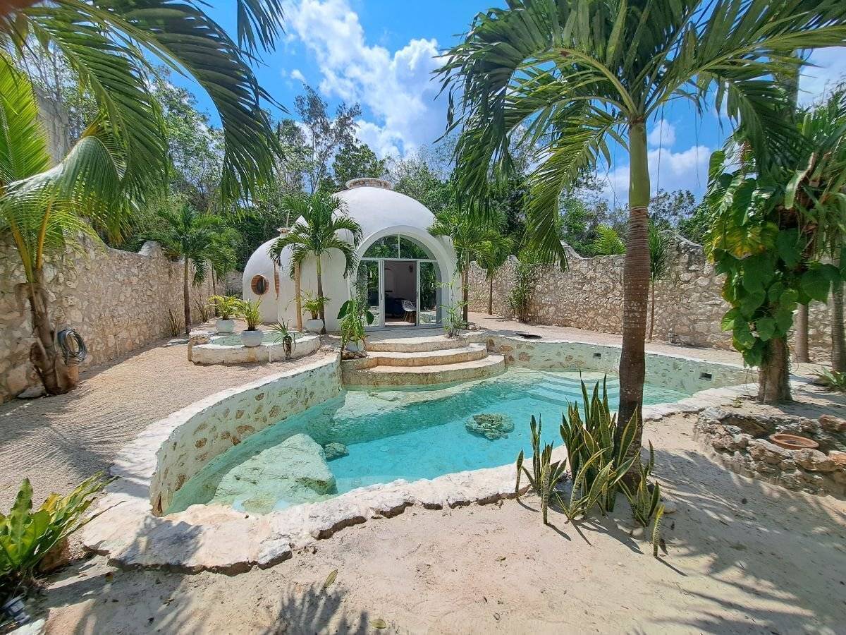 Villa única en Tulum con piscina natural 2