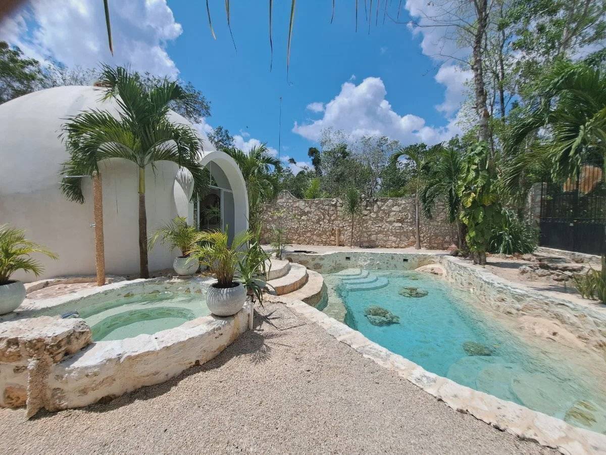 Villa única en Tulum con piscina natural 3