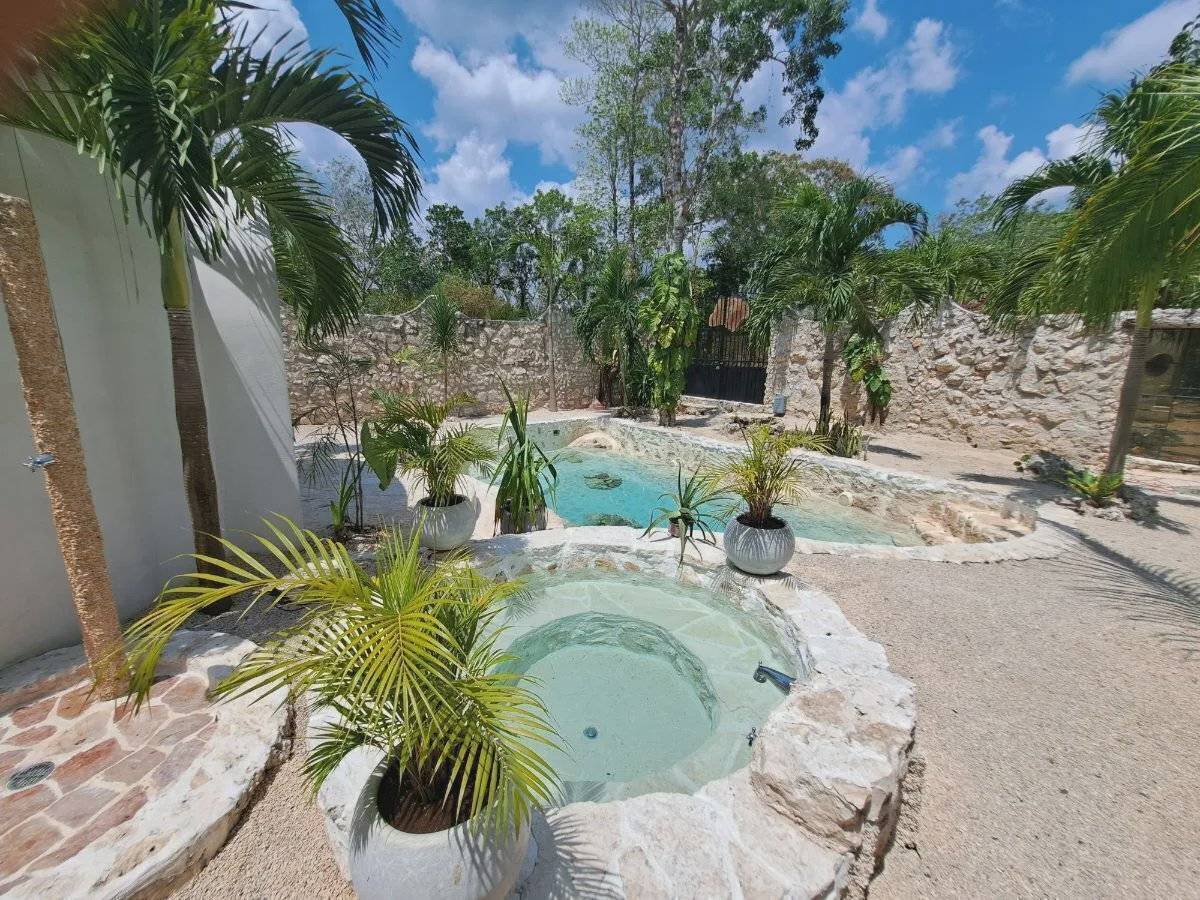 Villa única en Tulum con piscina natural 5