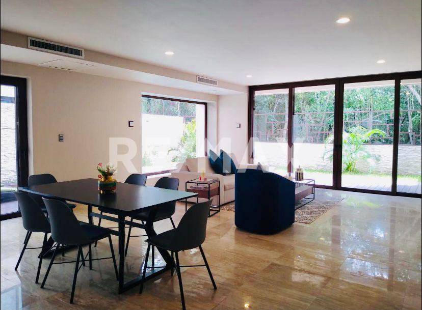 Casa exclusiva con alberca en Aldea Zama 3