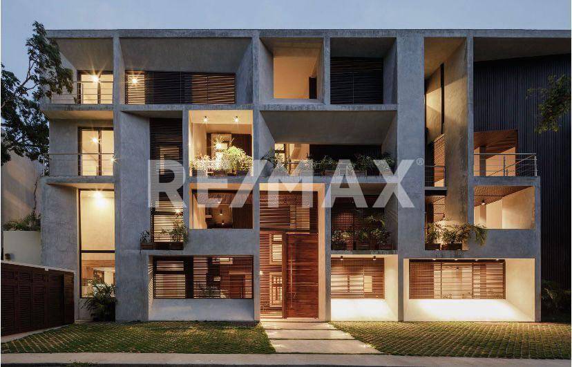 Casa exclusiva con alberca en Aldea Zama 1