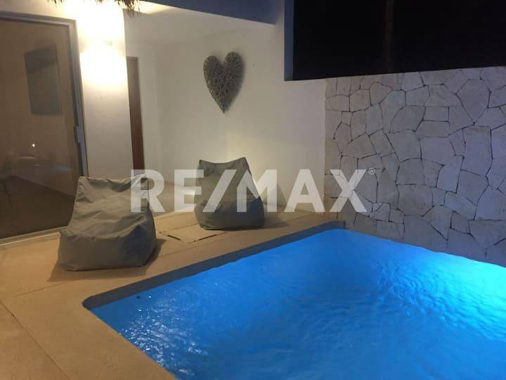 Casa privada con piscina en Aldea Zama Tulum 2