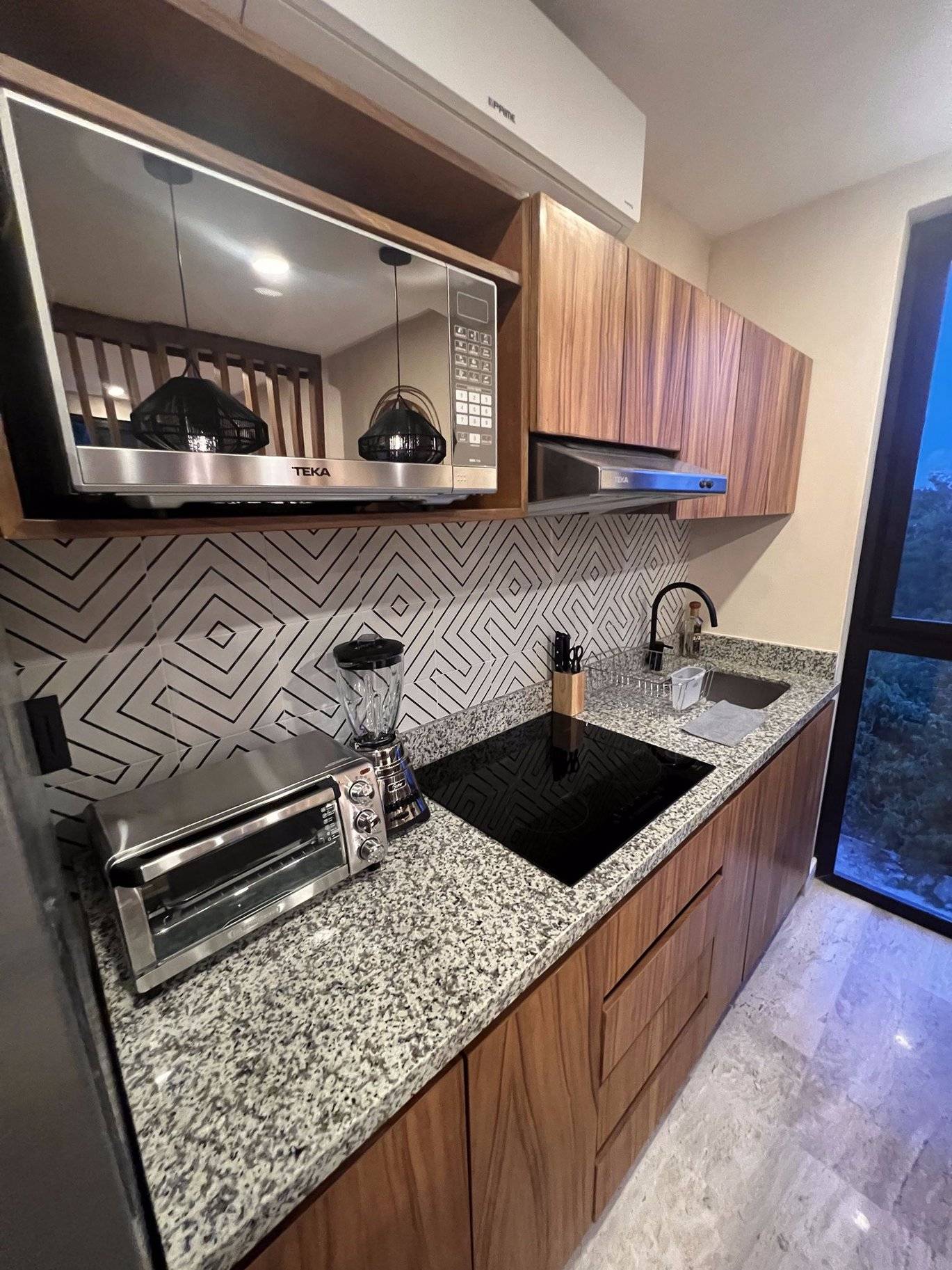 Exclusivo departamento con jacuzzi y vista selva 5