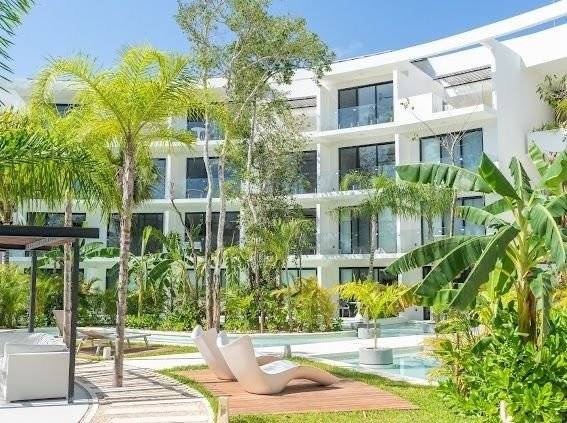 Loft amueblado con jardín y alberca privada 3