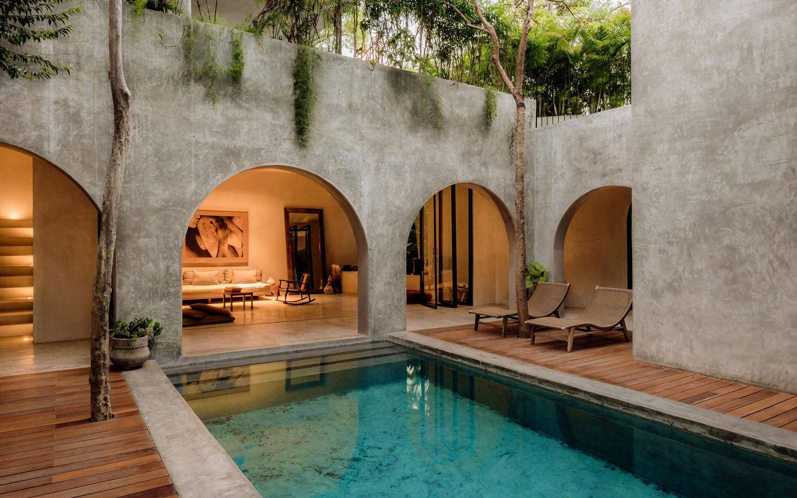 Casa de lujo con alberca y jardines tropicales 3