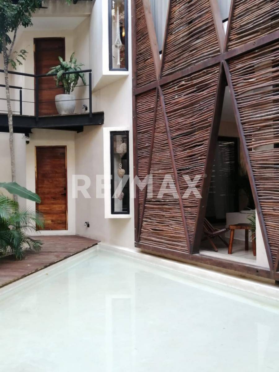 Apartamento swim-up con jacuzzi y diseño único 5